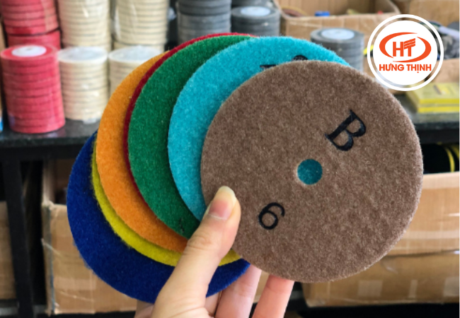 Đầu số lục giác Chaoli là loại lá số khô chuyên dùng để mài và đánh bóng bề mặt đá