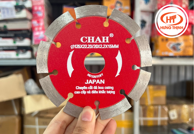 Lưỡi cắt Chah được nhiều thợ xây dựng, thợ đá tin dùng