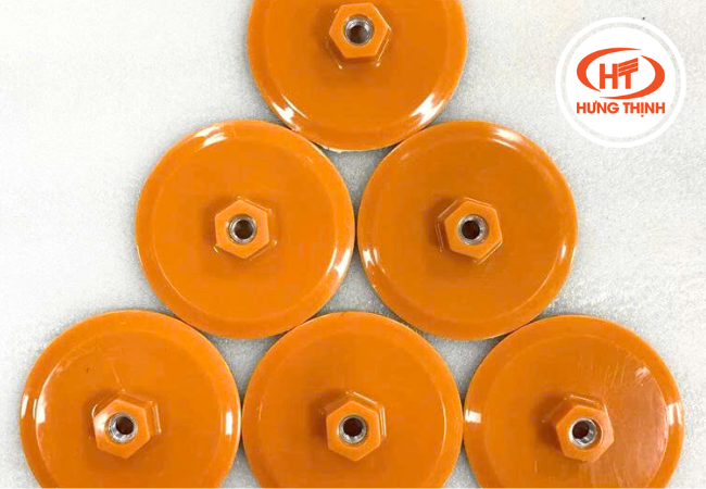 Bát dán cam là phụ kiện dạng đế, thường làm từ kim loại hoặc hợp kim