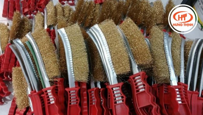 Chổi đánh rỉ sở hữu nhiều ưu điểm nổi bật