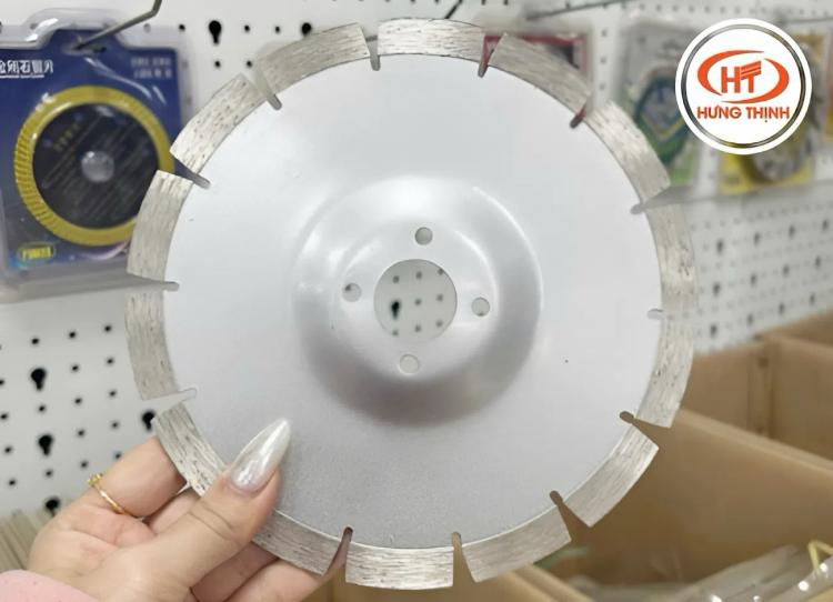 ứng dụng của lưỡi cắt con én
