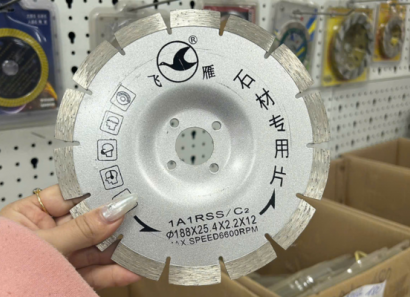 Ảnh thật Lưỡi Cắt Con Én Ảnh thật Lưỡi Cắt Con Én