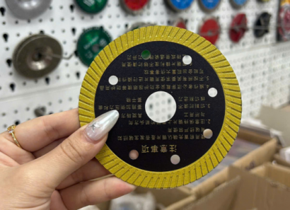 Ảnh thật Lưỡi Cắt Gạch