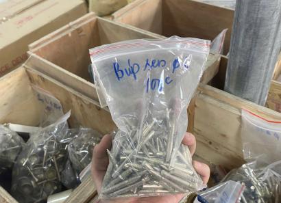 Mũi Điêu Khắc Hình Búp Sen